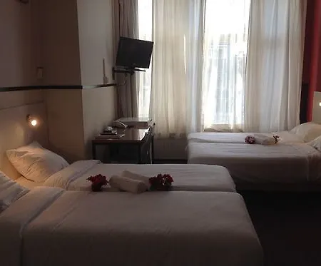 Hotel Amar 2*